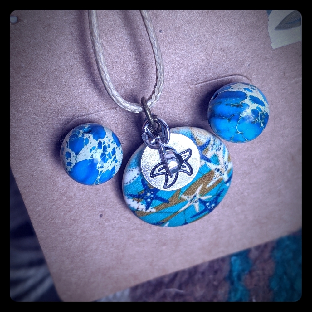 Necklace & Earrings set (jewelry)